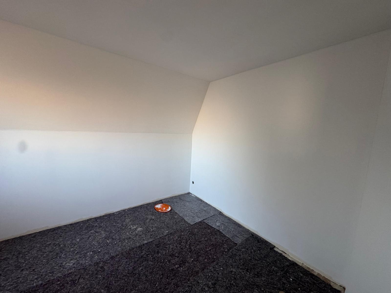 Der Bestand wird geöffnet und für den Neuaufbau vorbereitet. 19 von 87
