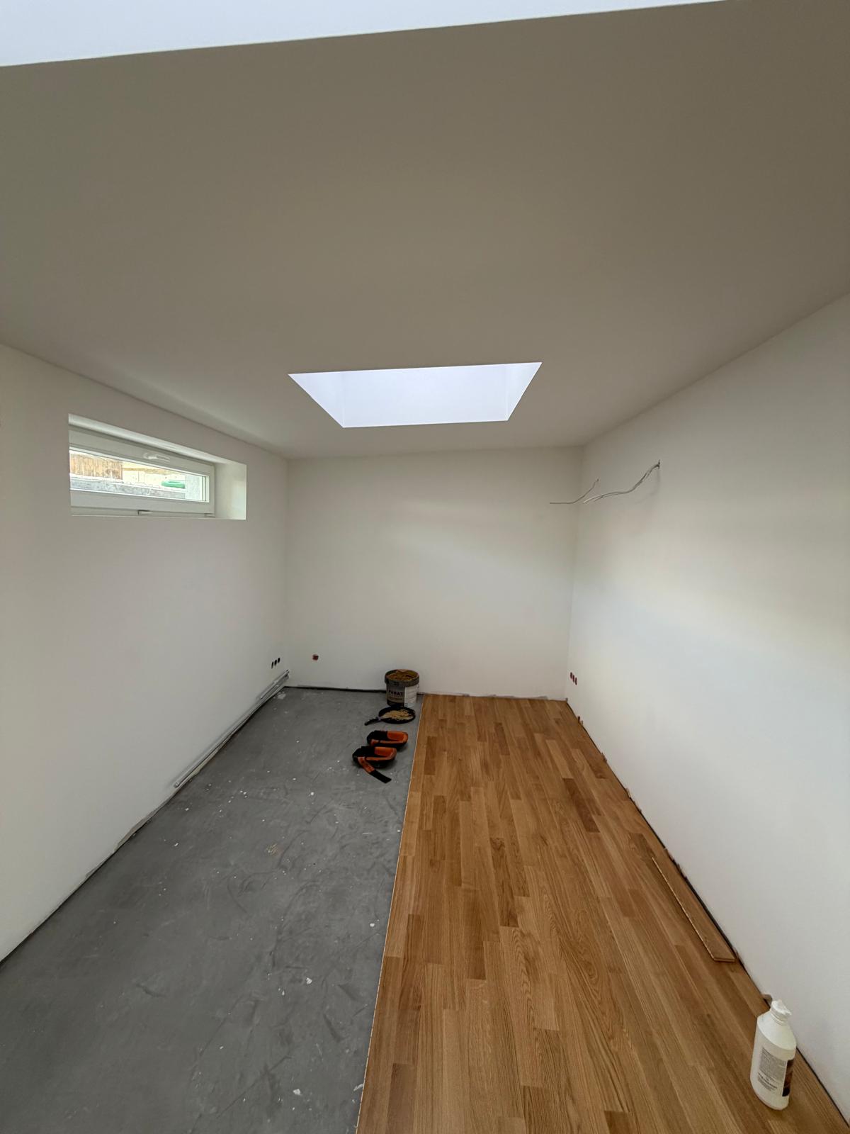 Mit Grundierung, Farbe und sauberen Kanten entsteht das neue Raumgefühl. 74 von 87
