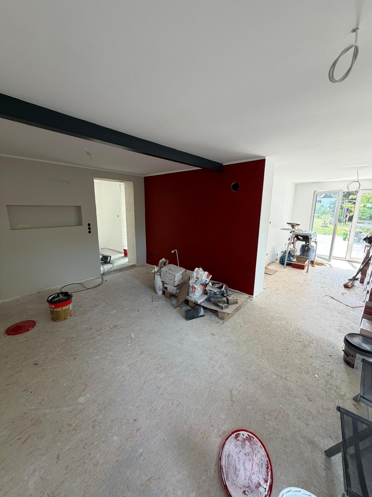 Mit Grundierung, Farbe und sauberen Kanten entsteht das neue Raumgefühl. 78 von 87